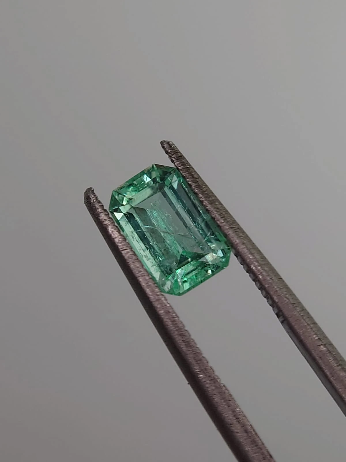 1ct Natural Emerald  Loose Gemstone from Panjshir Afghanistan — view 3